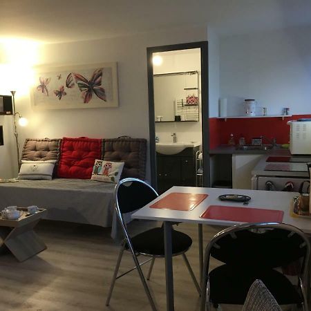 Le Clemenceau Apartment Peronne  Luaran gambar